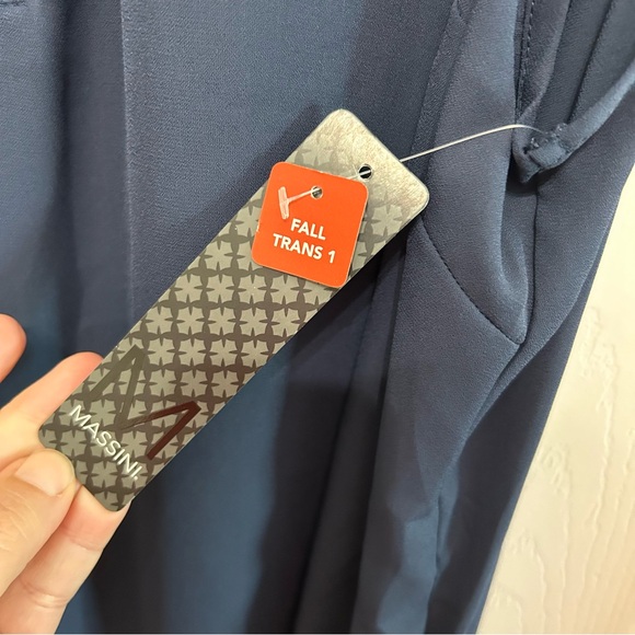 2/$10 Massini Navy Blue zippered tank size 3XL - Picture 3 of 9